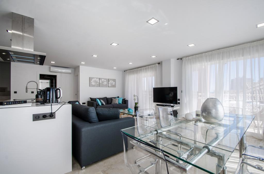 Gorgeous 170 Sq.M. Penthouse With Sea View Terraces Apartamento Benalmádena Exterior foto
